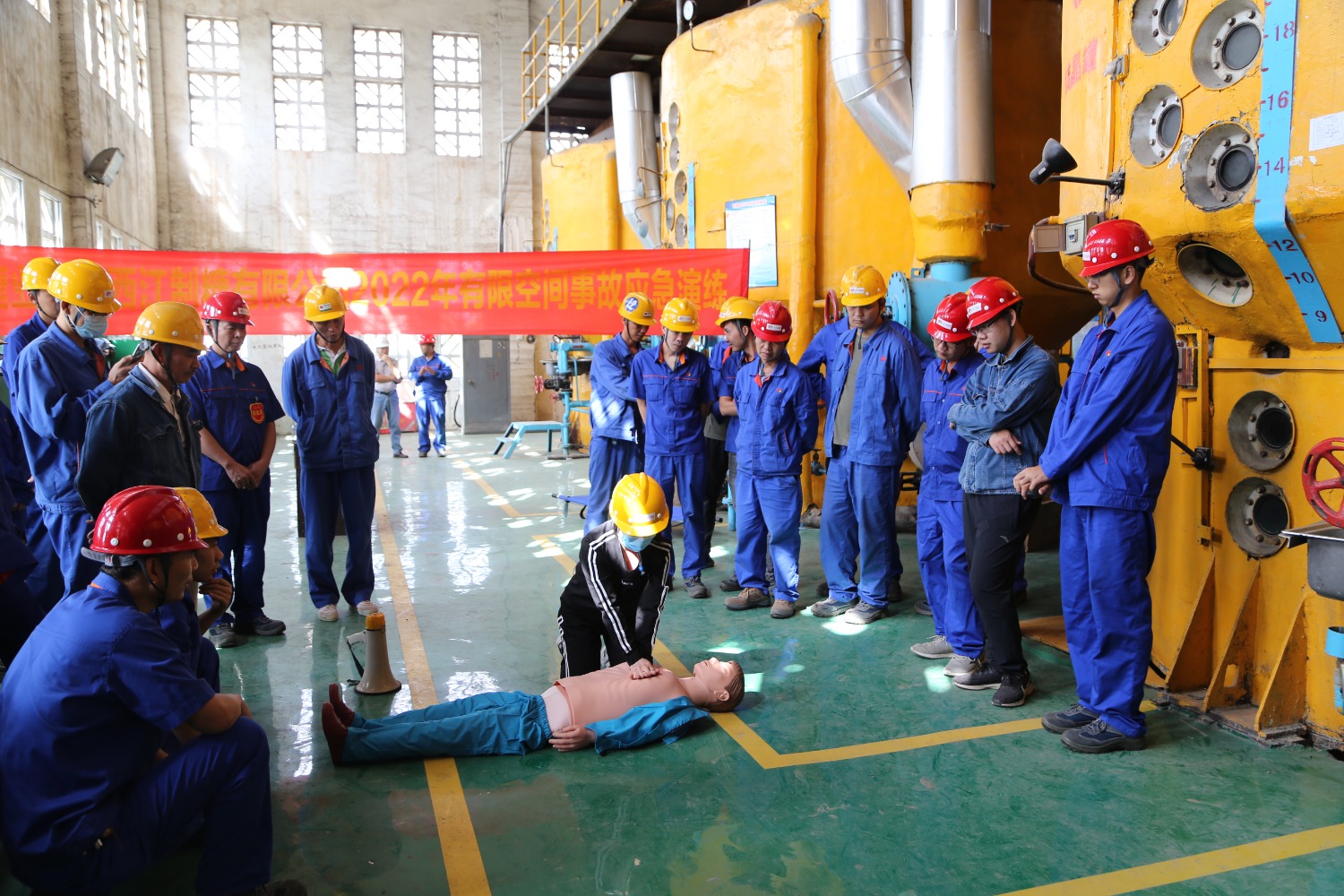 11��9�����������ǹ�˾��չ2022�����������ۺ�Ӧ��������ͼΪģ�����޿ռ��¹�Ӧ����Ԯ�����Ժ��٣�